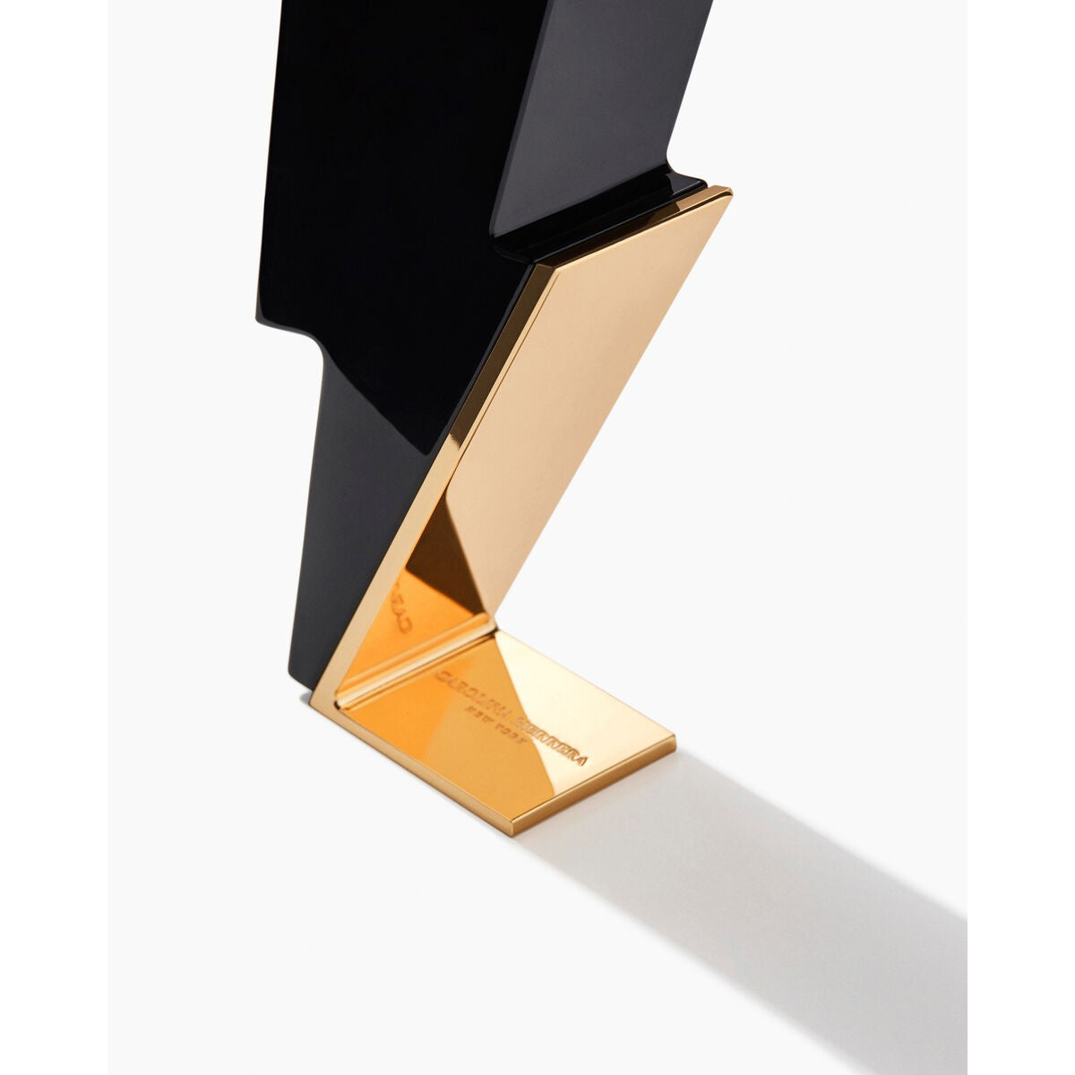 V3H0201B490035A8E810A0B174C1BECCE03R5674613P5